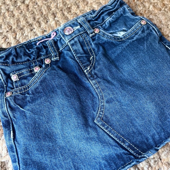 🍉 Levi’s Jean skirt - Picture 5 of 6